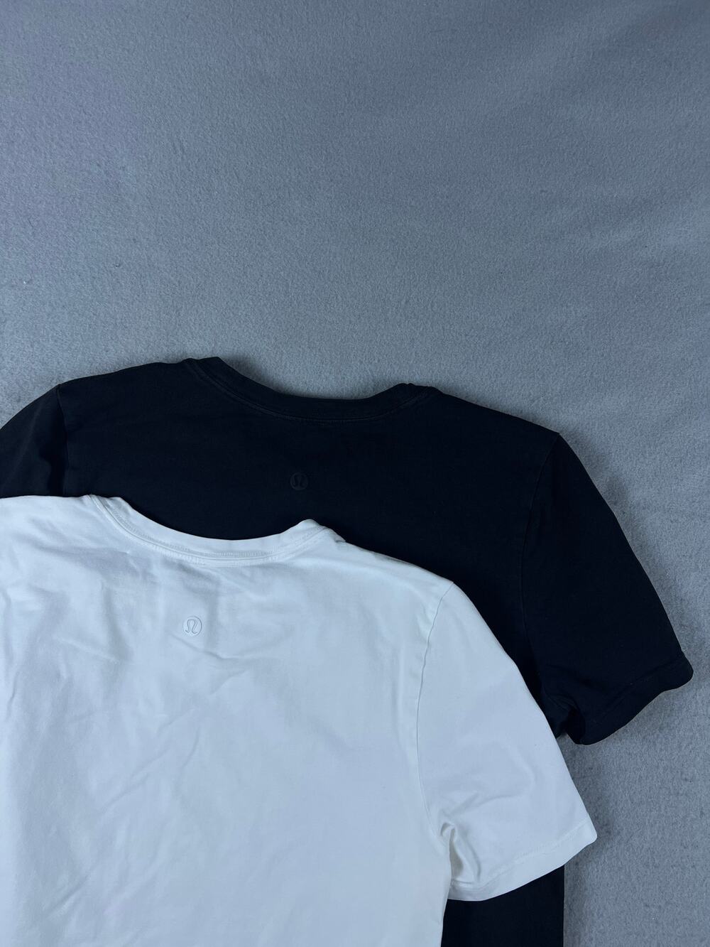 Lululemon Love Curved-Hem Crewneck T-Shirt Set Youth L Black White Pima Cotton